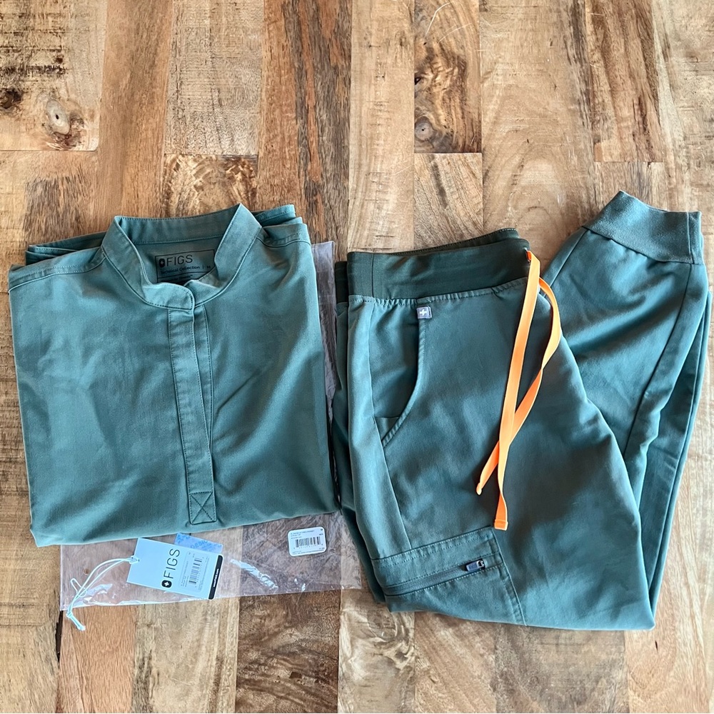 Moss Scrub Set
